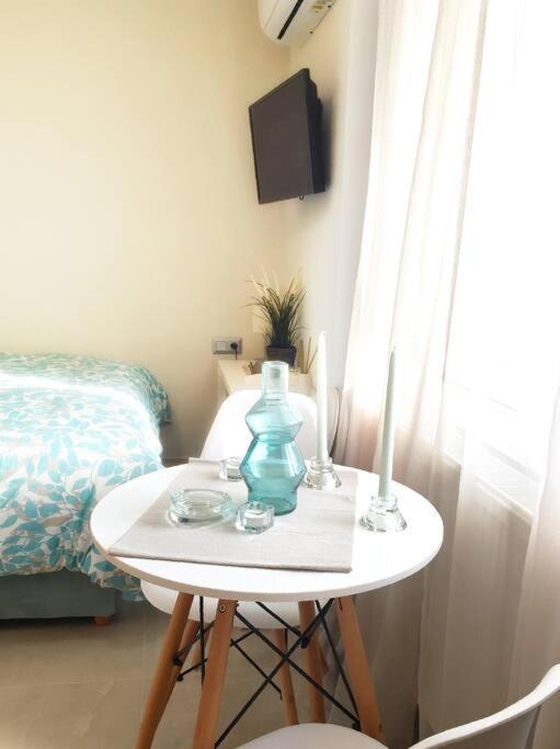 Emerald Mini Suite:Your Deluxe Studio In Kalamaria Солун Екстериор снимка